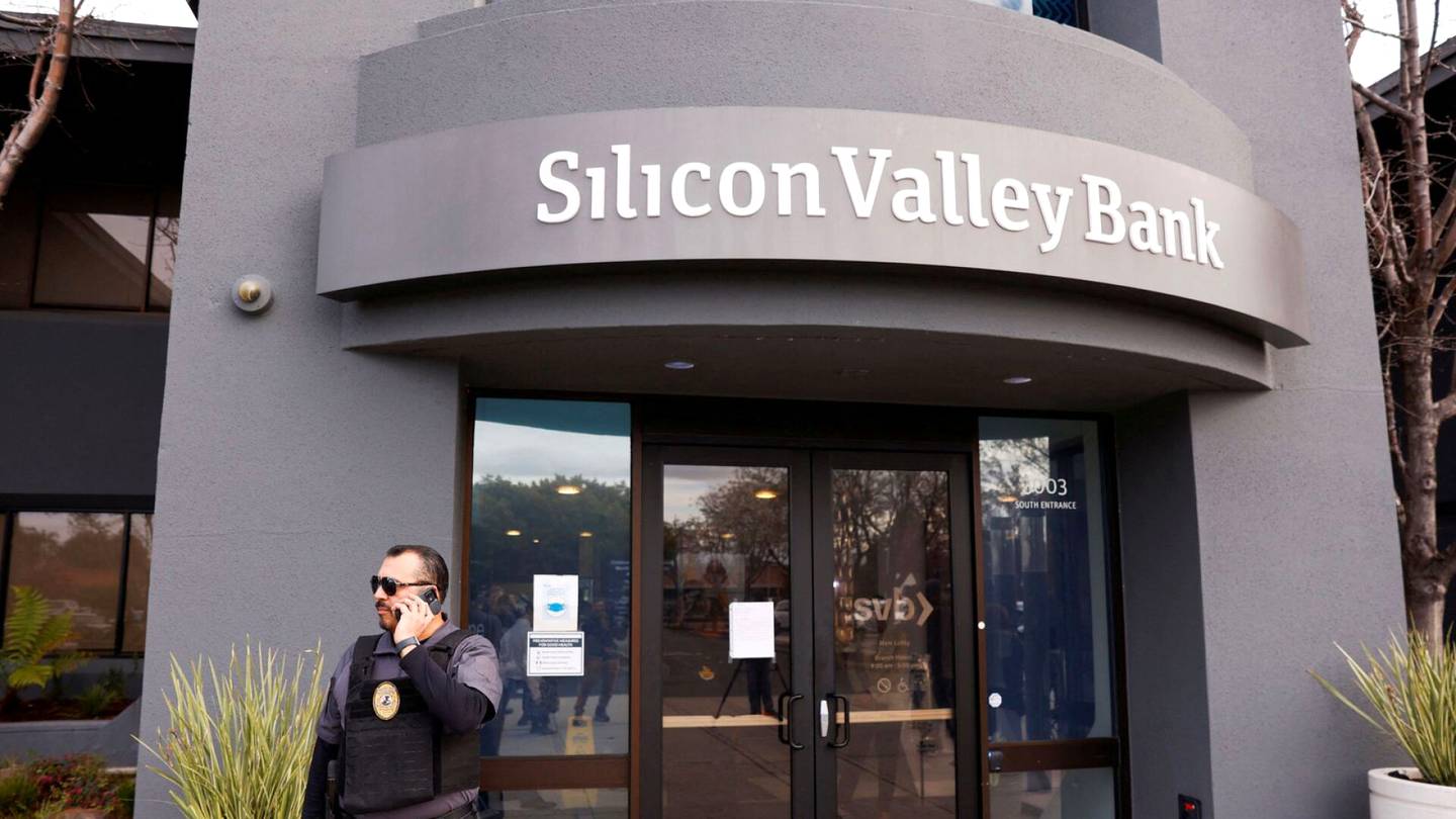 Pankit | SVB:n entinen toimitus­johtaja syyttää pankin kaatumisesta sosiaalista mediaa