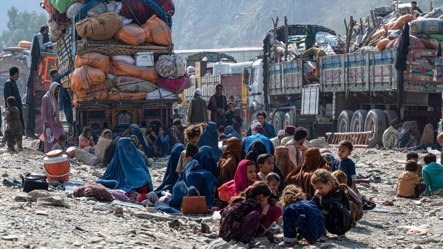 Afganistan | Pakistan alkaa pidättää laittomasti maassa olevia – voi koskea 1,7 miljoonaa afganistanilaista