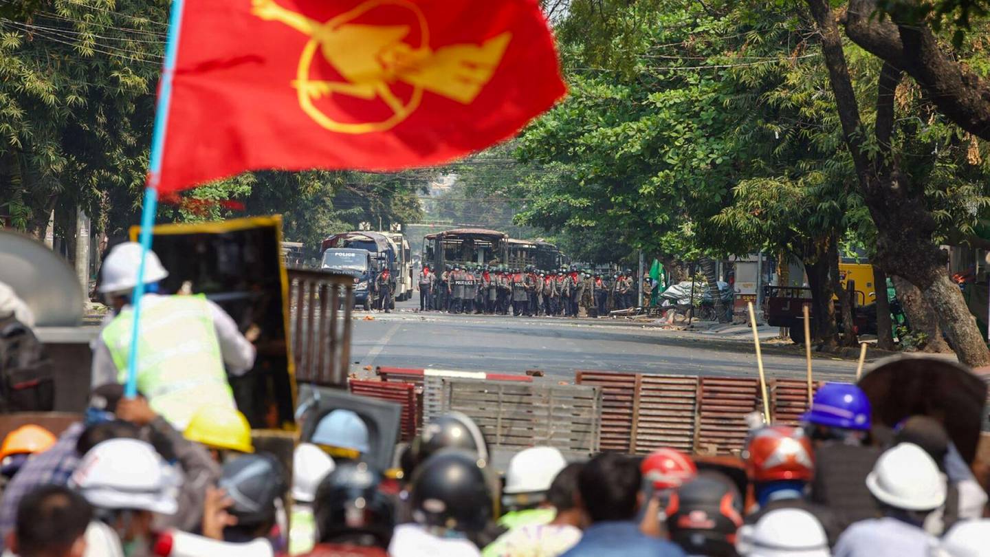 Myanmar | Sotilasjuntta jatkoi jälleen hätä­tilaa maassa
