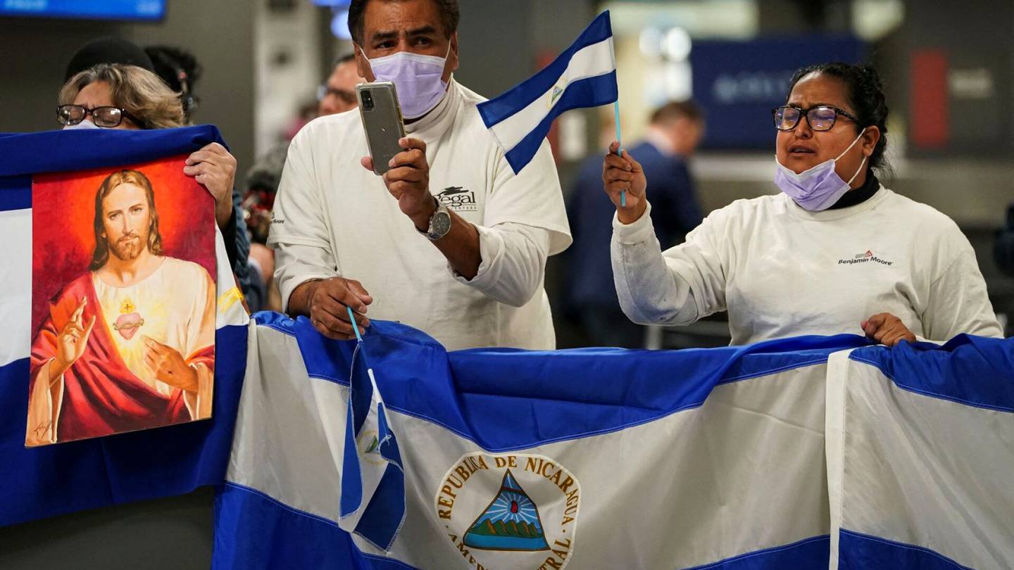 Nicaragua | Nicaraguan diktaattori vapautti yli 200 poliittista vankia, mutta riisti heiltä kansalaisuuden
