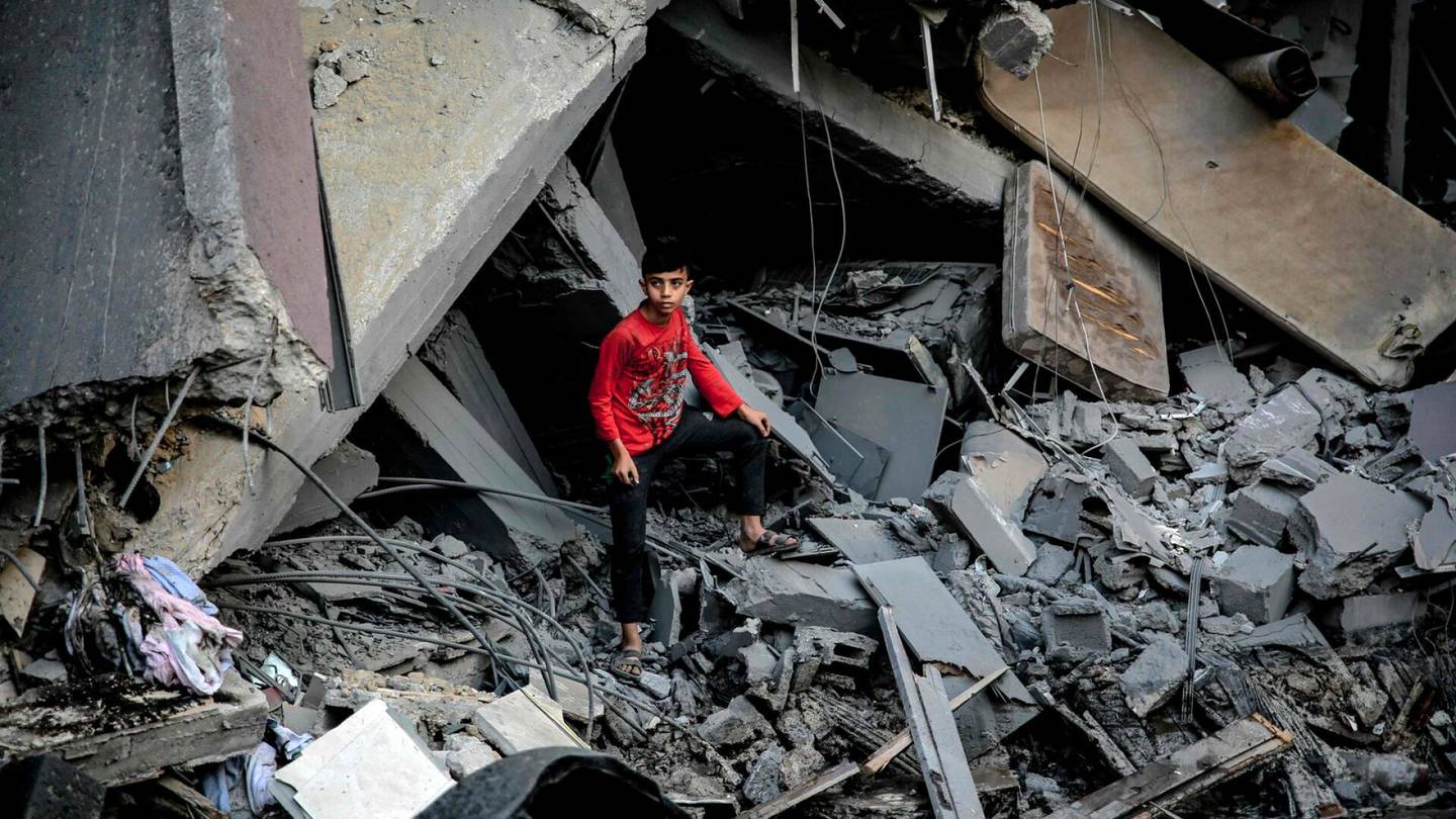 Gazan sota | Israelin panssari­vaunuja kävi Gazassa torstain vastaisena yönä – kooste päivän käänteistä