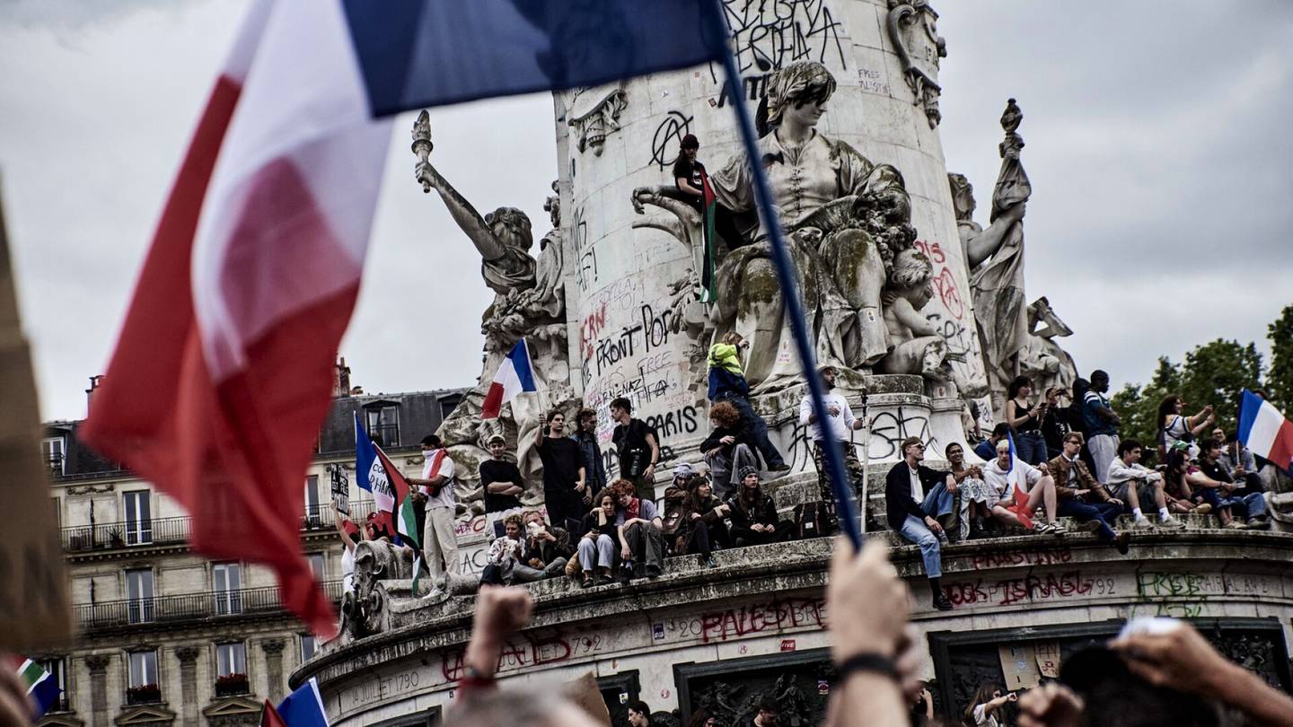 Ranskan vaalit | Toteutuuko taktinen äänestäminen vai voittaako laitaoikeisto? Seuraa ainakin näitä asioita Ranskan vaalien toisella kierroksella