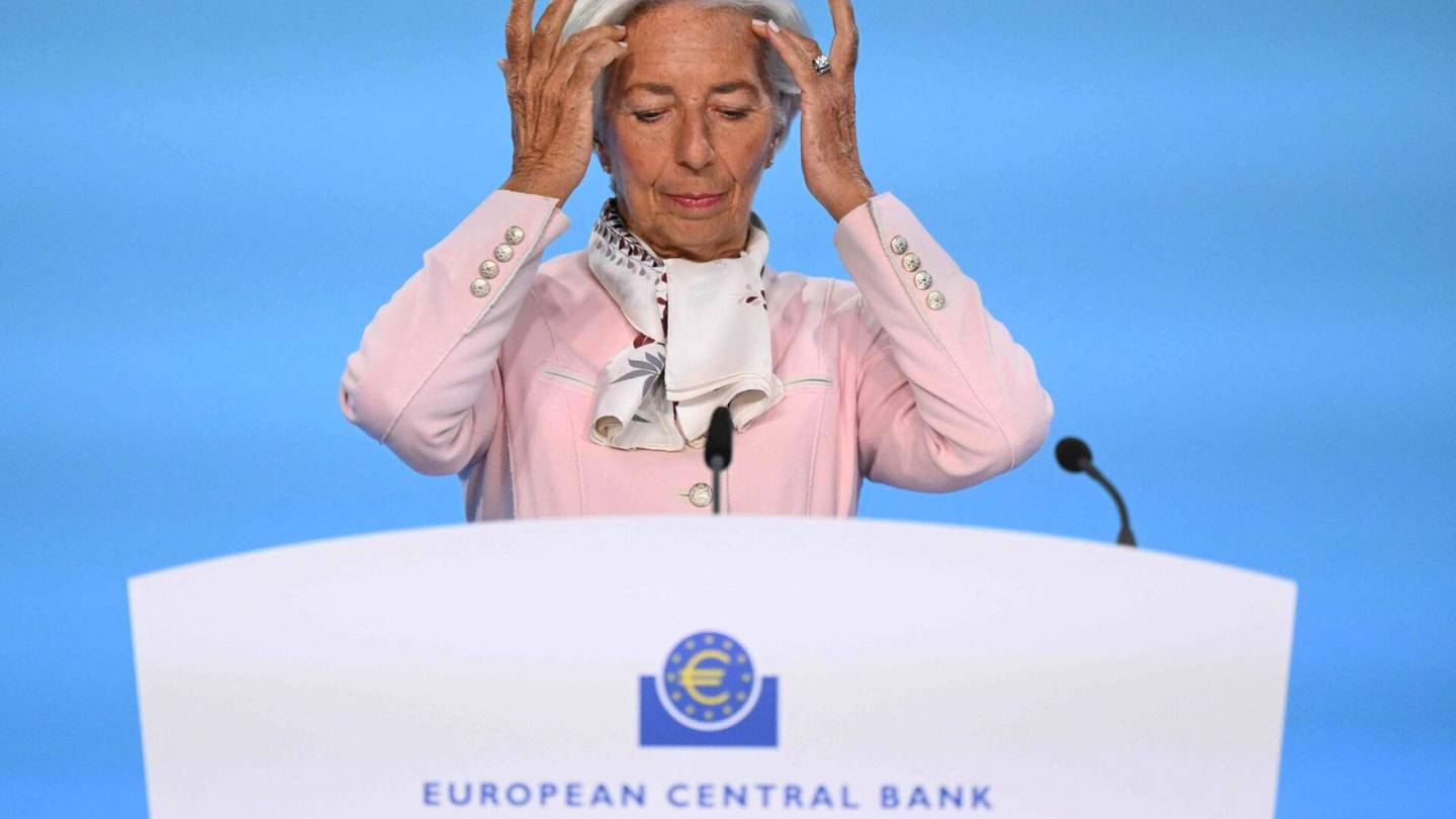 Rahapolitiikka | Euroopan keskuspankki keskeyttää historialliset koronnostonsa