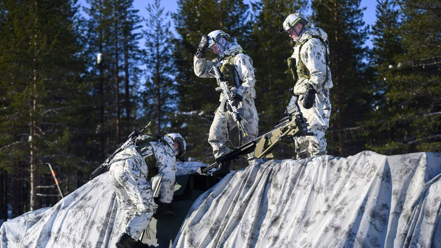 Maanpuolustus | Yle: Puolustus­voimien mukaan oikeutta erota reservistä on syytä tarkastella
