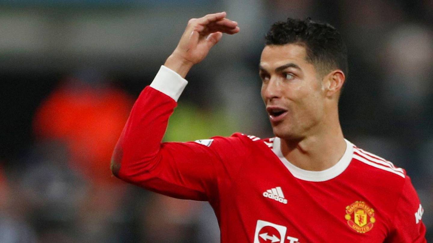 Jalkapallo | Cristiano Ronaldo sai nyt patsaan Goalle eikä arvostelu­ryöpyltä taaskaan vältytty: ”Häpeällistä”