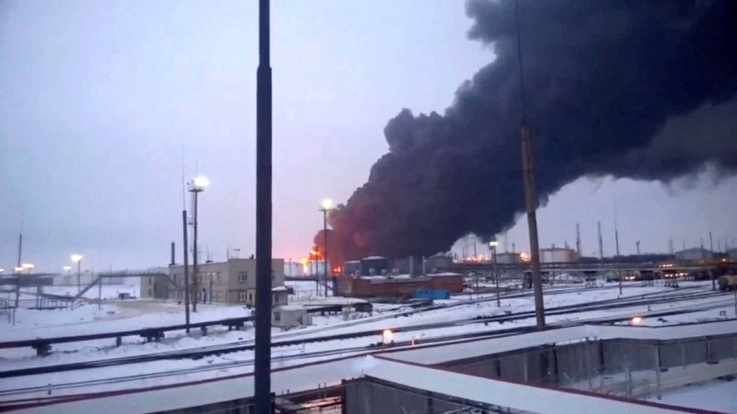 Venäjän hyökkäys | Välittäjä­yhtiö: Venäjän dieselin vienti romahti drooni-iskujen vuoksi