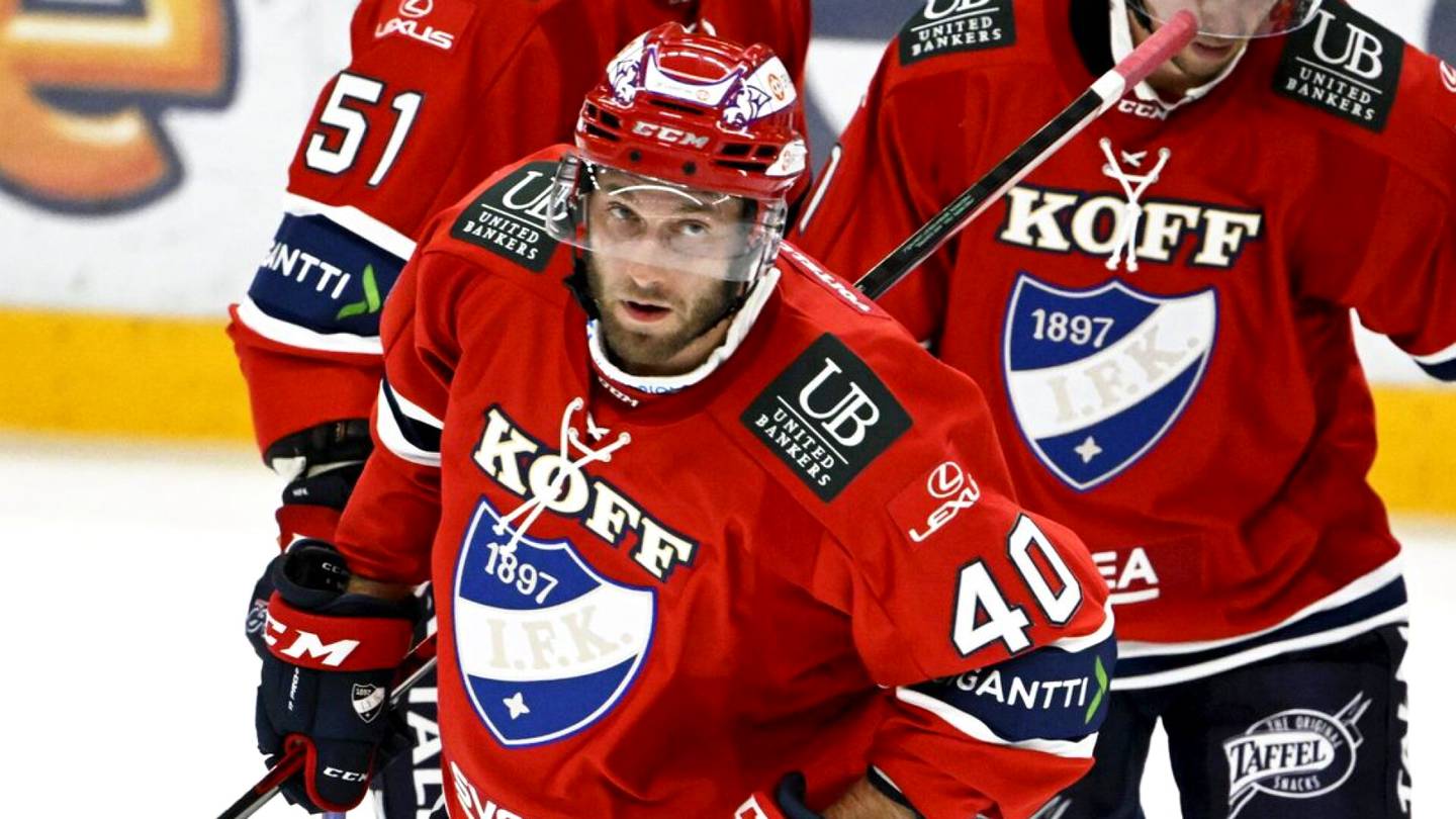 Jääkiekko | HIFK heräsi täydessä koti­hallissa vasta viime hetkillä – KooKoo jäi silti jalkoihin