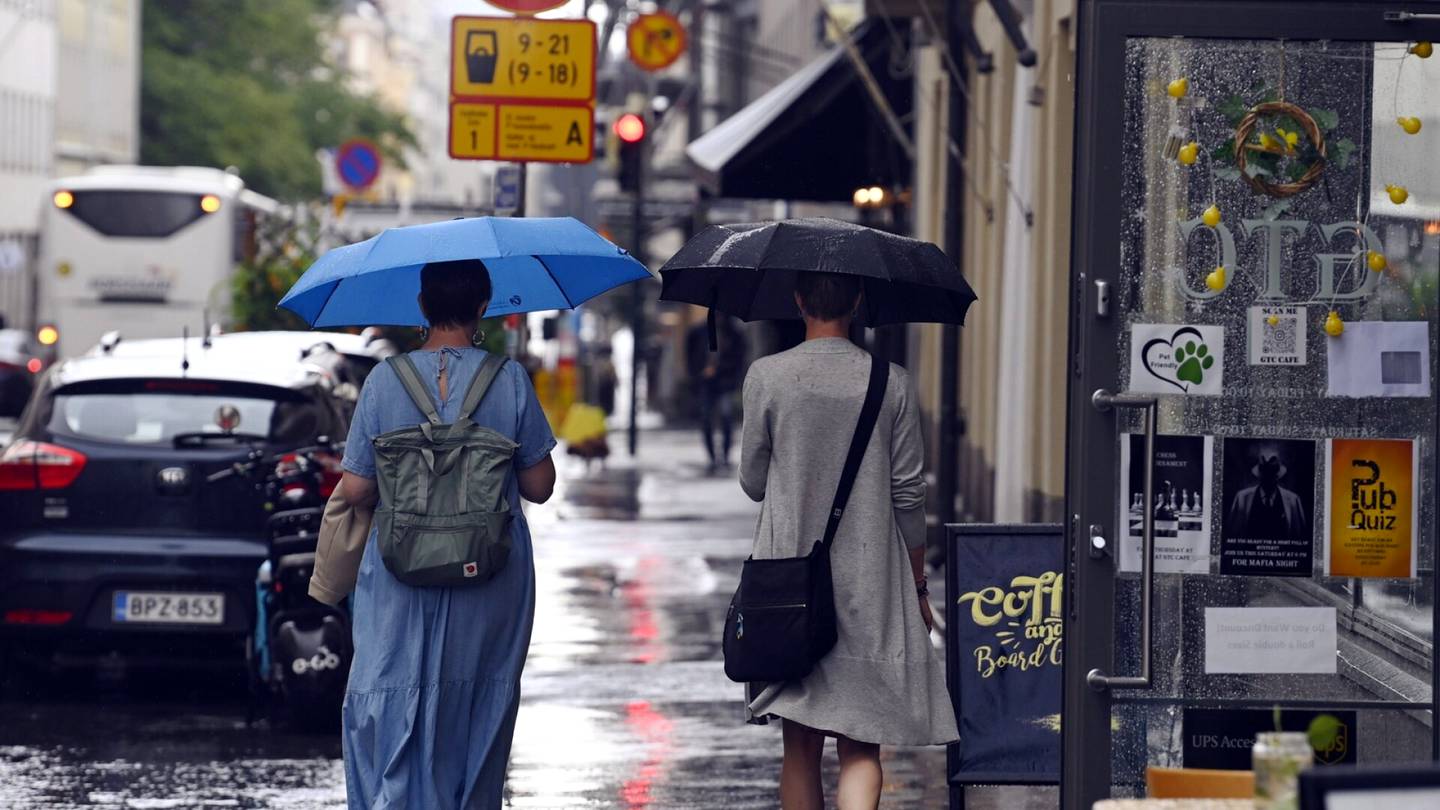 Sää | Sateet yleistyvät tänään lähes koko maassa – lämpötila voi jäädä paikoin vain 13 asteeseen