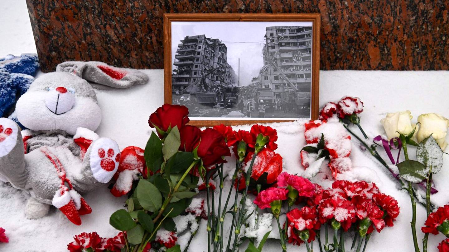 Venäjä | Meduza: Moskovalaiset muistivat Dnipron kerrostalo­iskun uhreja