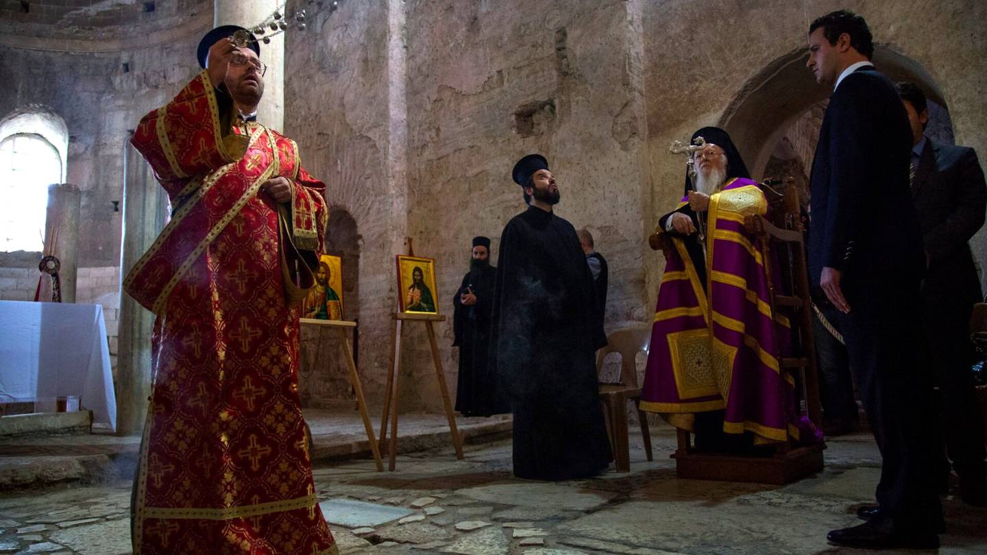 Pääkirjoitus | Patriarkka saapuu tärkeään juhlaan