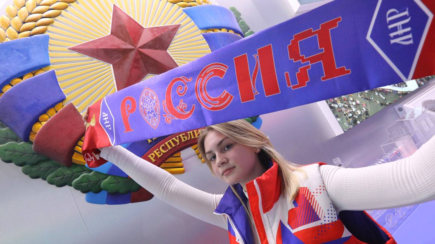 Venäjä | Moskovassa avautui valtava Venäjän saavutusten näyttely – ”Venäjä kehittyy, itsenäistyy ulkomaista eikä pysähdy”, arvioi kävijä