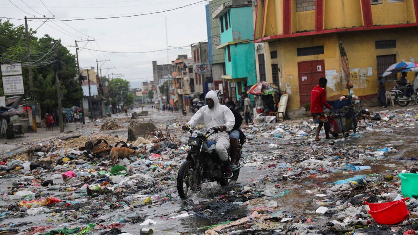 Haiti | Haitin jengit tappoivat nyt nuoria yhdys­valtalaisia lähetys­saarnaajia – Kenia ja Bidenin hallinto lupailevat apua maan kaaokseen