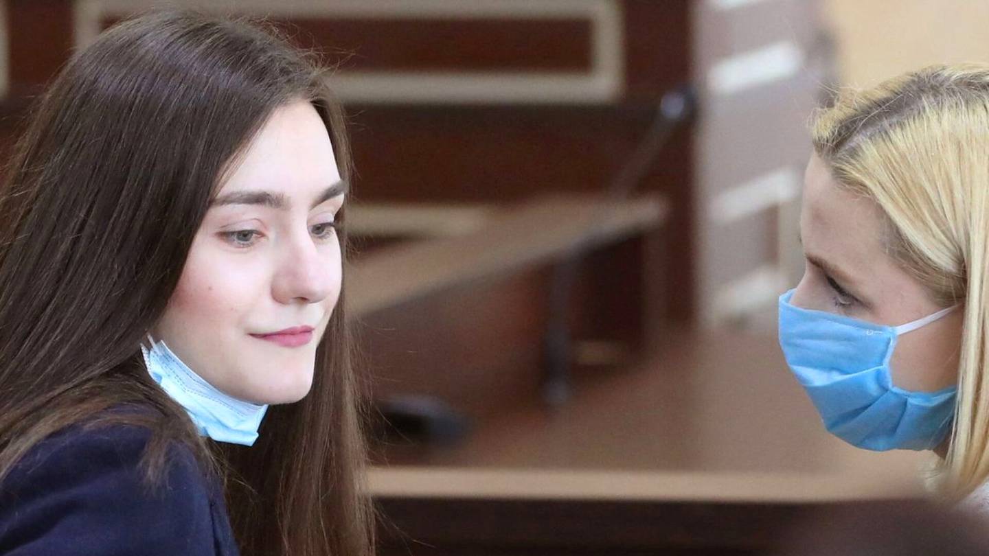 Valko-Venäjä | Ryanairin lennolta kiinni otetun oppositioaktivistin tyttöystävälle kuuden vuoden vankeus­rangaistus Valko-Venäjällä