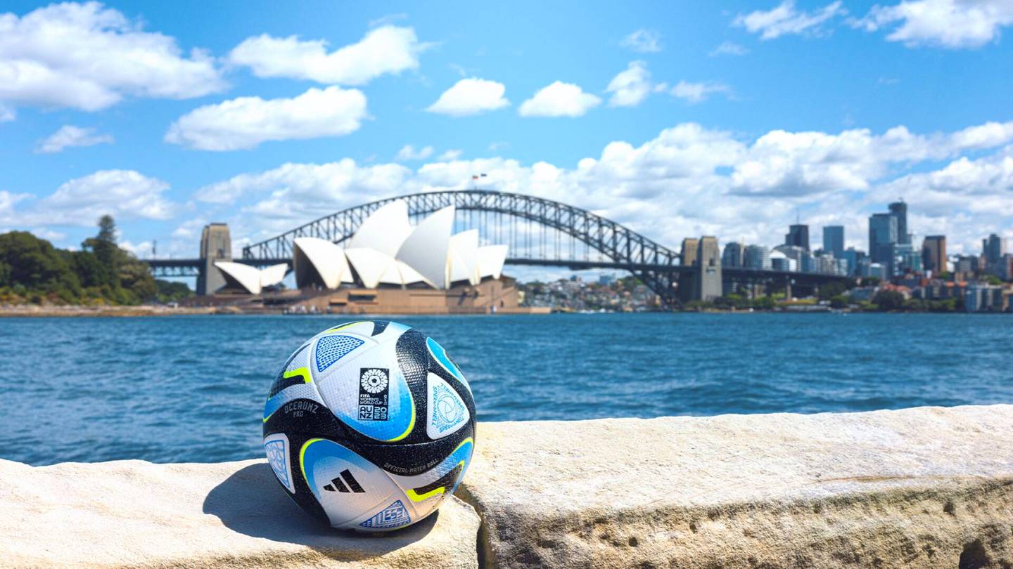 Jalkapallo | Naisten MM-kisojen järjestäjät vaativat Fifaa hylkäämään saudi­sponsorinsa