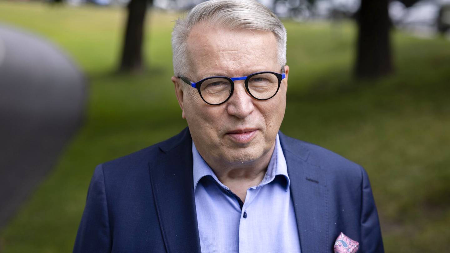 70-vuotias | Risto Rautava ei suostu puhumaan HUS:n kriisistä: ”Haasteista kyllä”