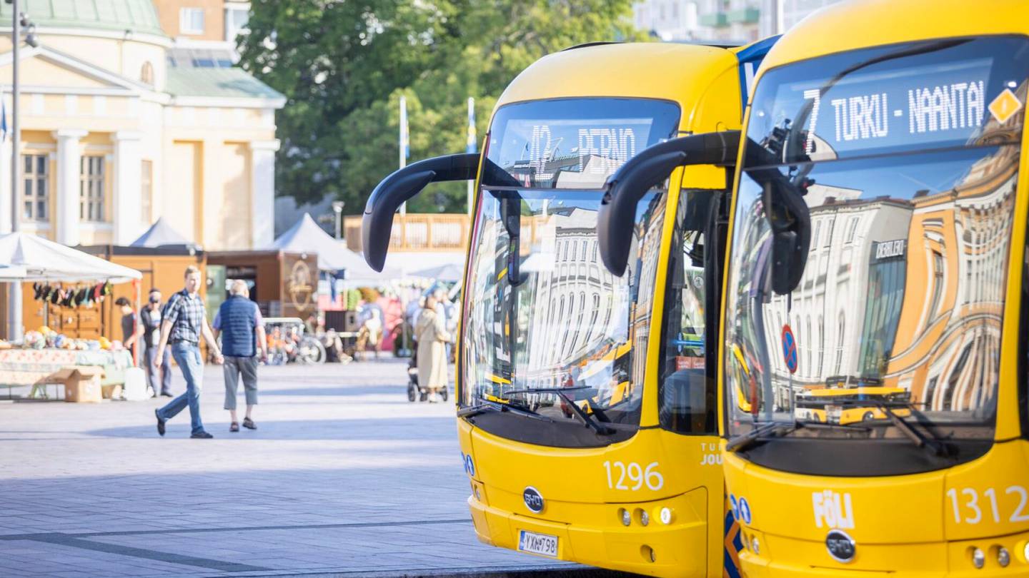 HS Turku | Kilpailulain vastainen toiminta toi 1,5 miljoonan euron seuraamus­maksun linja-autoyrityksille Turussa