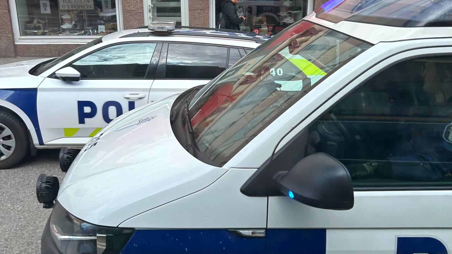 Poliisi | Helsingin Alppilassa käynnissä poliisi­operaatio: ”Henkeen ja terveyteen kohdistuva tehtävä”