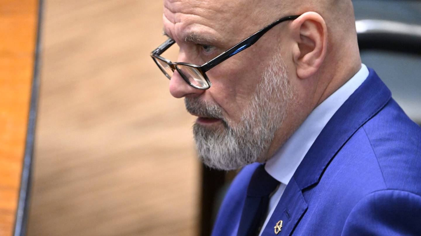 Tuomiot | Perus­suomalaisten Mauri Peltokangas kertoo saaneensa 4 000 euron ylinopeussakot