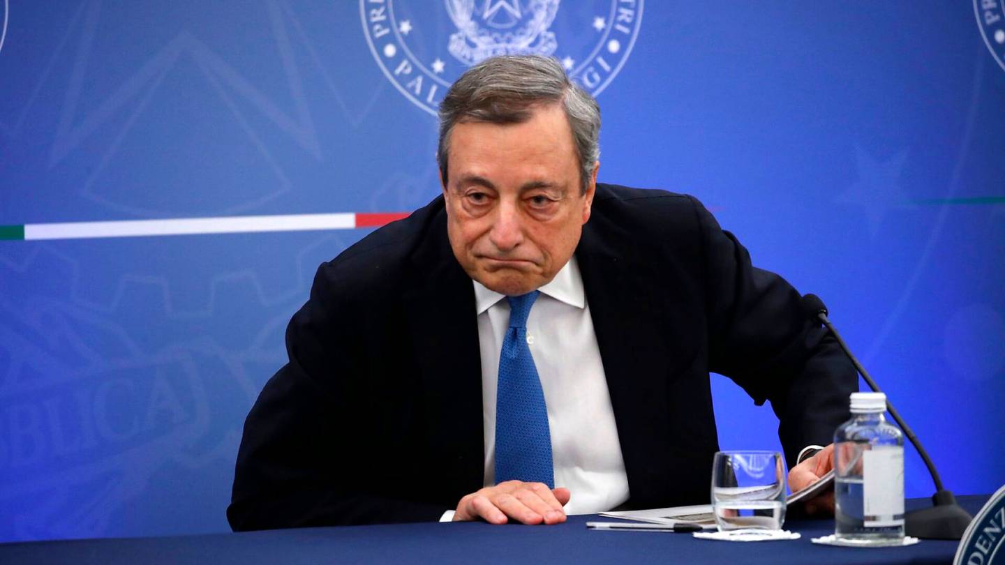 Italian hallituskriisi | Italian pääministeri Mario Draghi eroaa