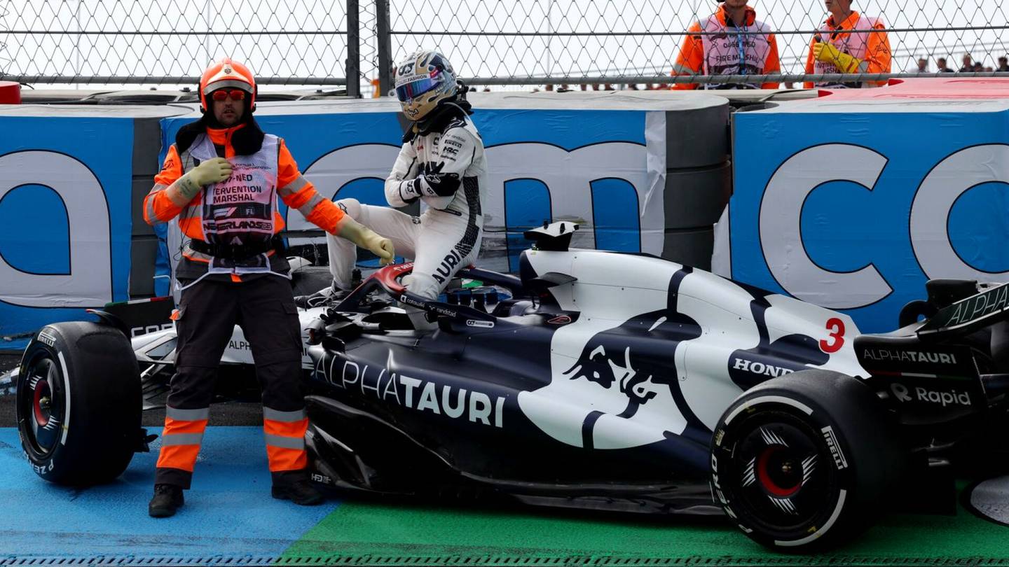 Formula 1 | Daniel Ricciardo joutuu sivuun viikonlopun kisasta, Liam Lawson pääsee debytoimaan