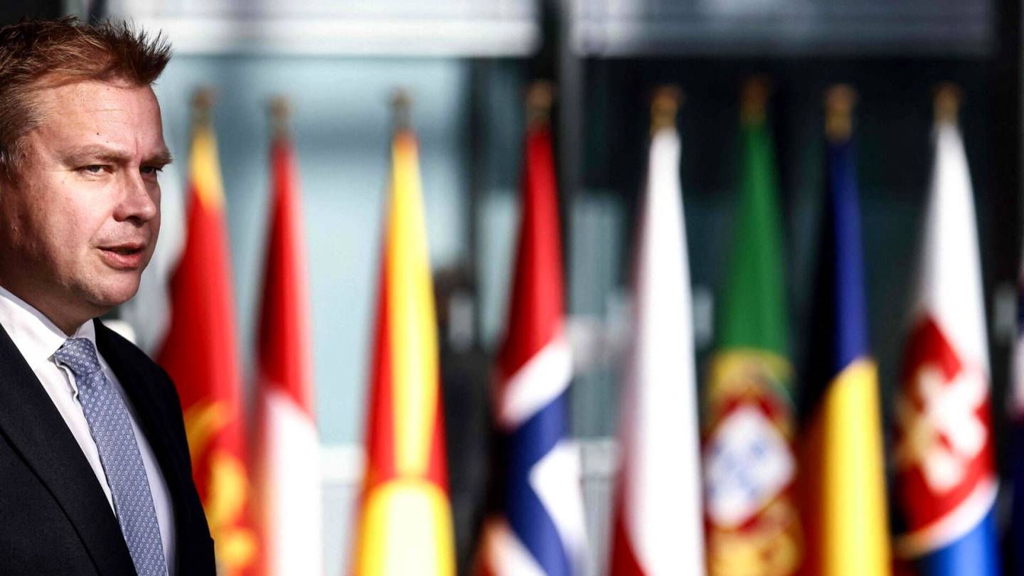 Nato | Puolustusministeri Kaikkonen tapaamisesta Turkin kanssa: ”Ei siinä ainakaan takapakkia otettu”