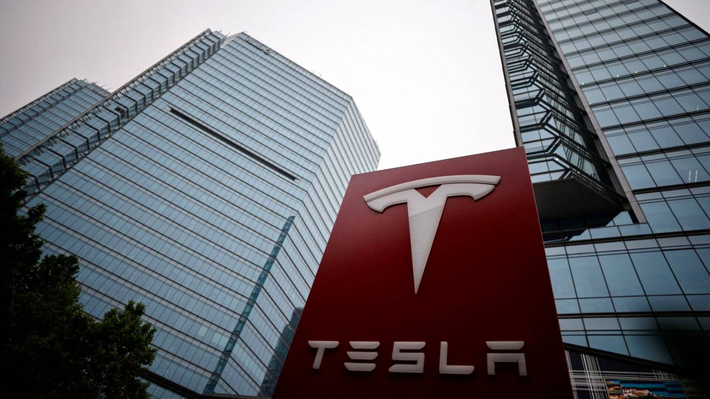 Sähköautot | Reuters: Tesla on liioitellut tietoisesti autojensa toiminta­sädettä