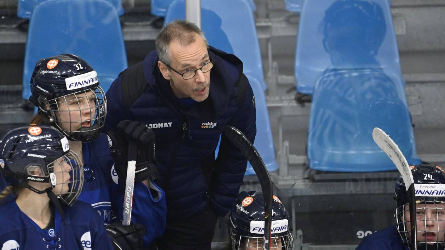 Olympialaiset | Naisleijonat yrittää tehdä maalin Yhdysvaltojen verkkoon – Mustosen valmentajakaudella Suomi on hävinnyt kaikki ottelut USA:ta vastaan