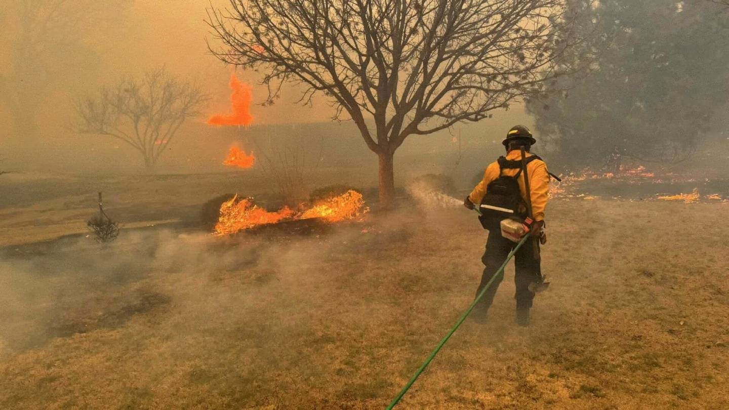Yhdysvallat | Texasissa roihuaa osavaltion historian laajin metsäpalo