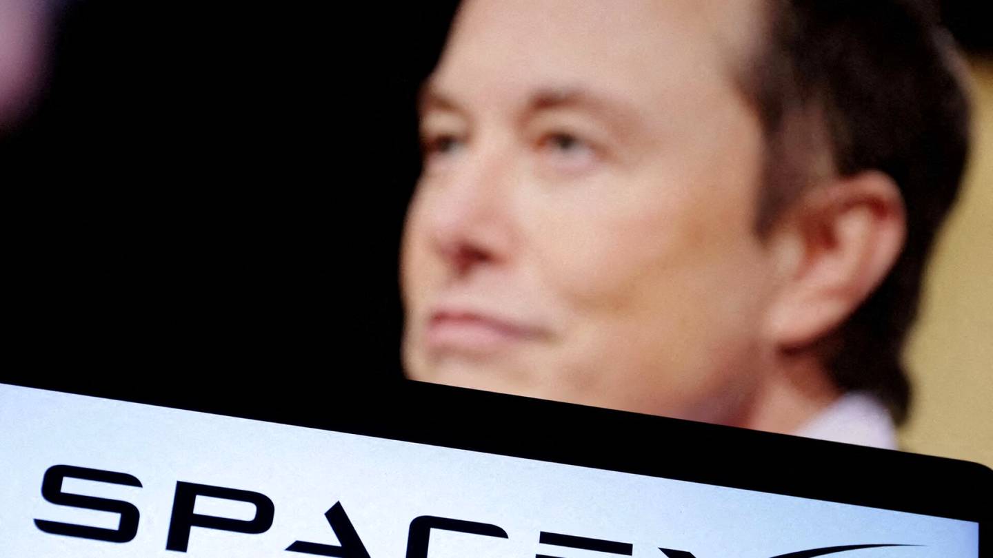 Yritykset | Musk aikoo siirtää yrityksiään Kaliforniasta sukupuolivähemmistöjä koskevan lainsäädännön vuoksi