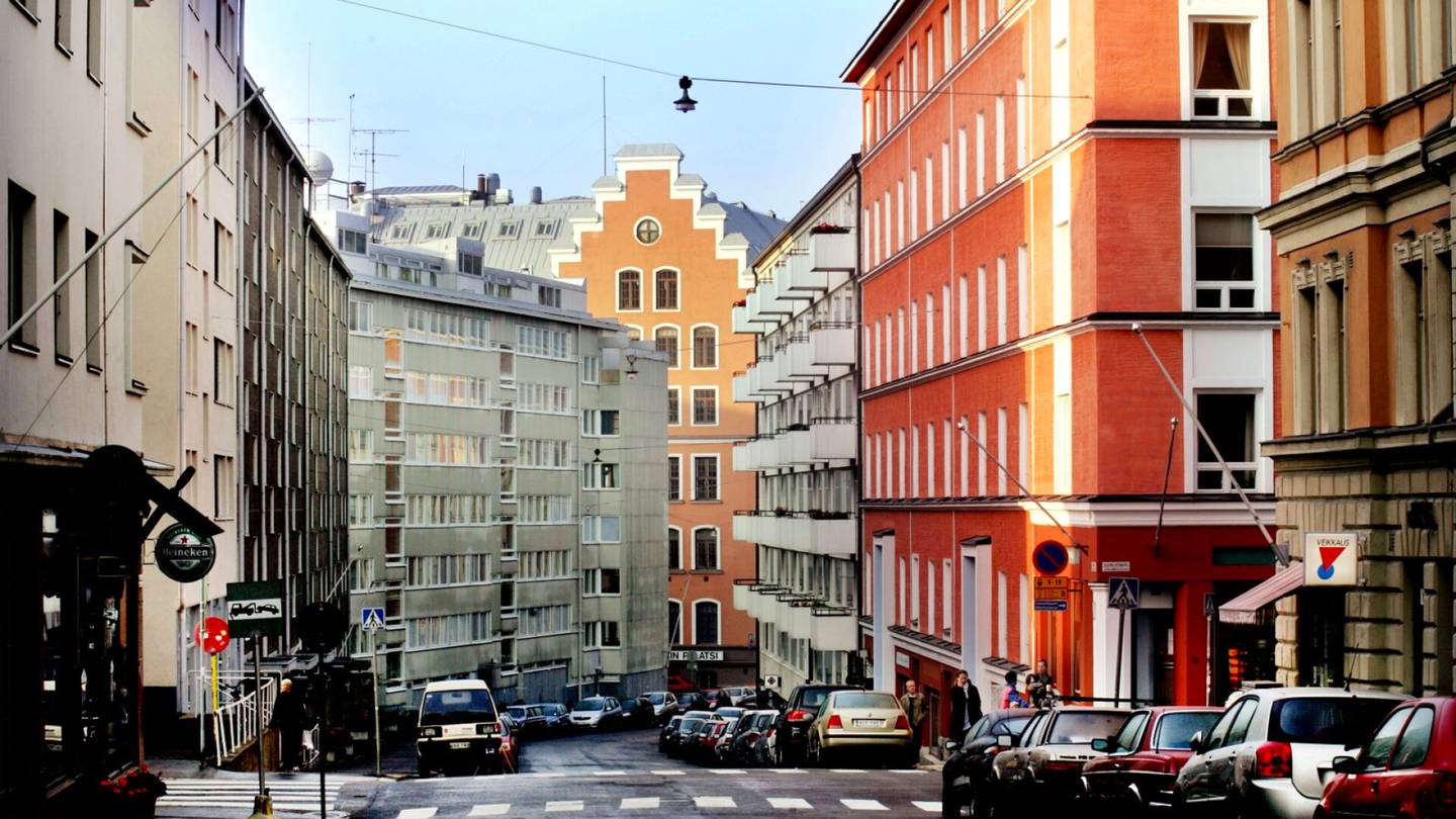 Asuminen | Perhe­asuntojen hinnat romahtivat Helsingin arvo­alueilla