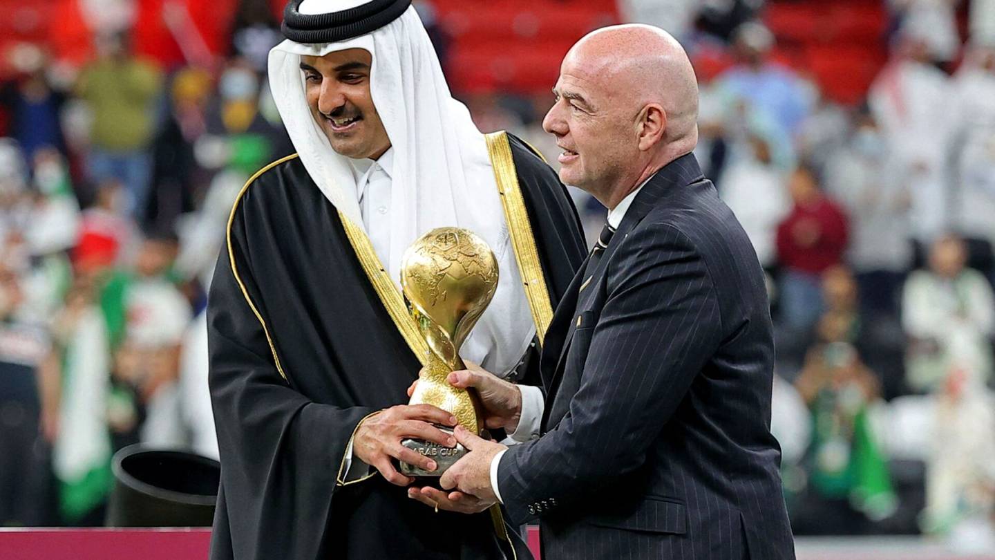 Jalkapallo | Qatarin emiiri syyttää maansa arvostelijoita valheista