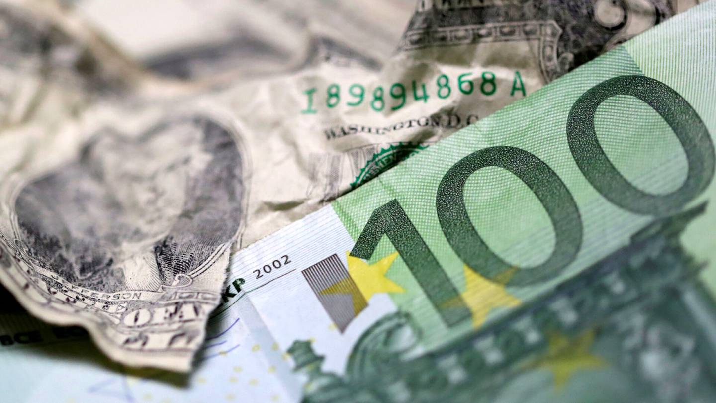 Valuuttamarkkinat | Euro luisui pariteettiin – Tätä se tarkoittaa