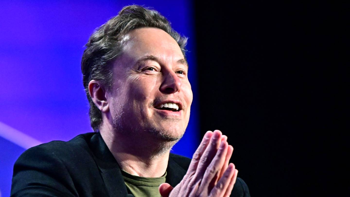 Tesla | Elon Muskin jätti­paketti ei ole vielä maalissa, asian­tuntijat pitävät äänestystä epä­pätevänä