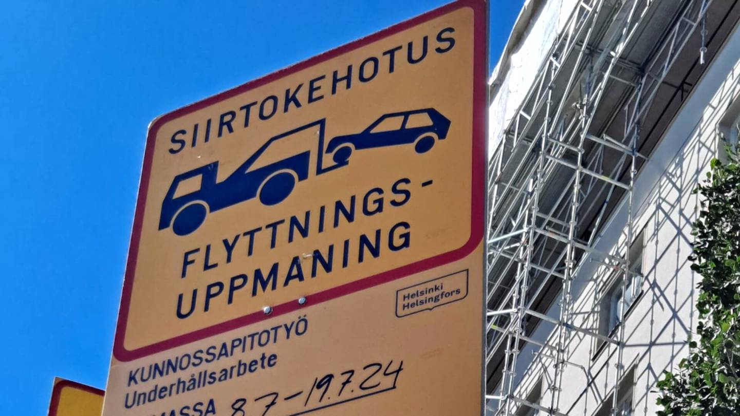 Pysäköinninvalvonta | Sirkku Nyström maksaa 720 euroa parkki­luvasta Töölössä, mutta tilaa ei ole – kaupunki myöntää vaikean tilanteen