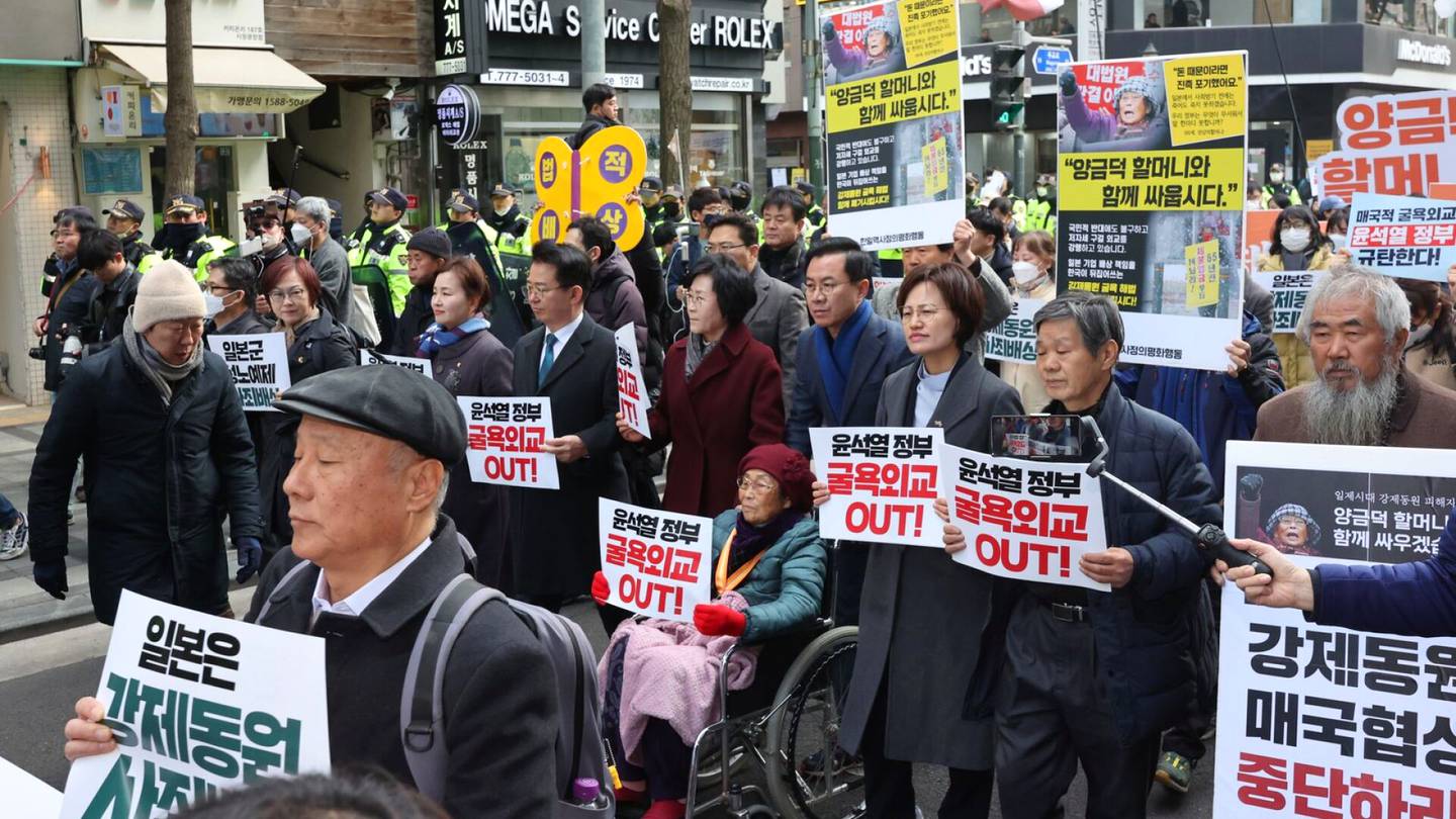 Aasia | Etelä-Korea aikoo maksaa korvauksia Japanin pakko­työn uhreille