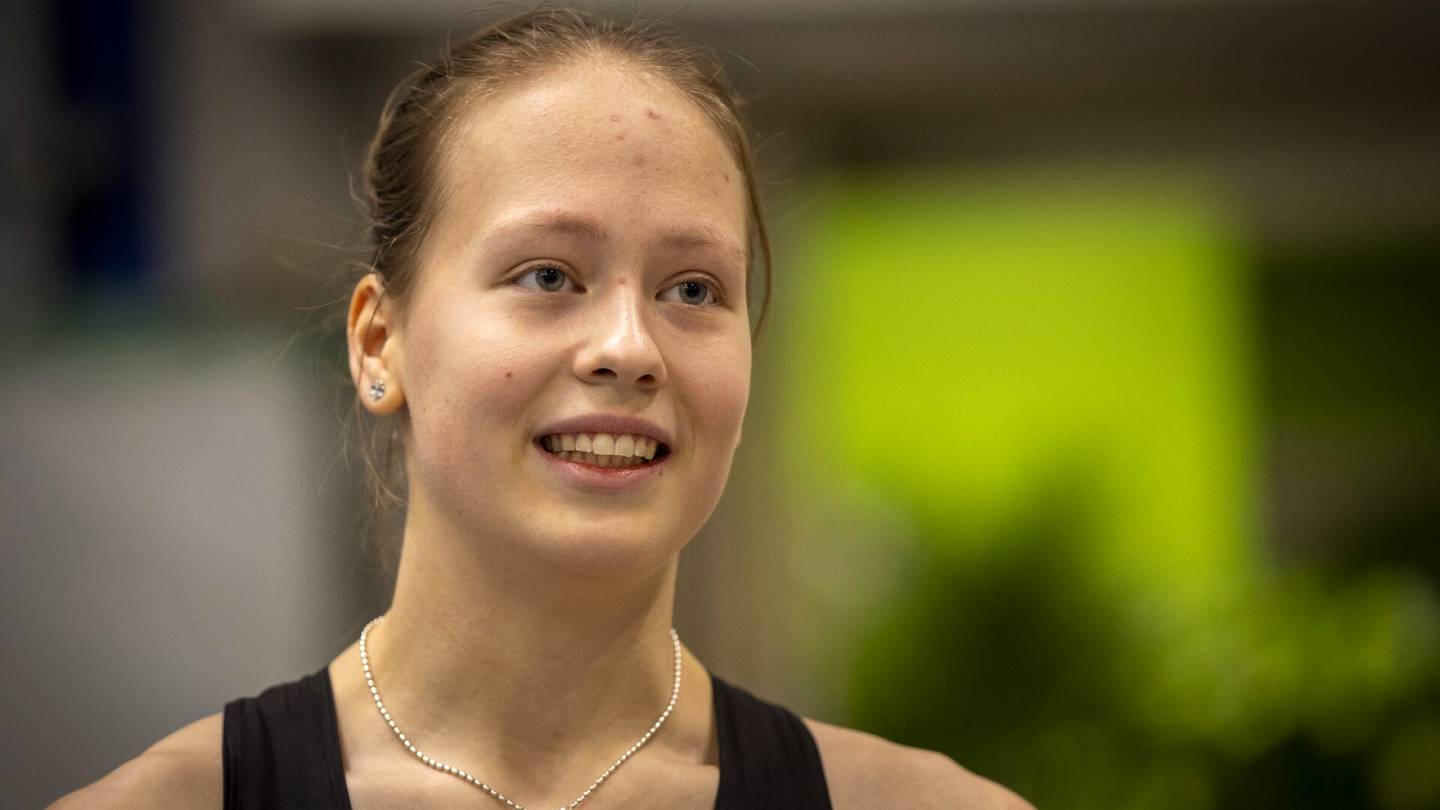 Yleisurheilu | Suomen 17-vuotias superlupaus vei taas yhden Suomen ennätyksen Saga Vanniselta