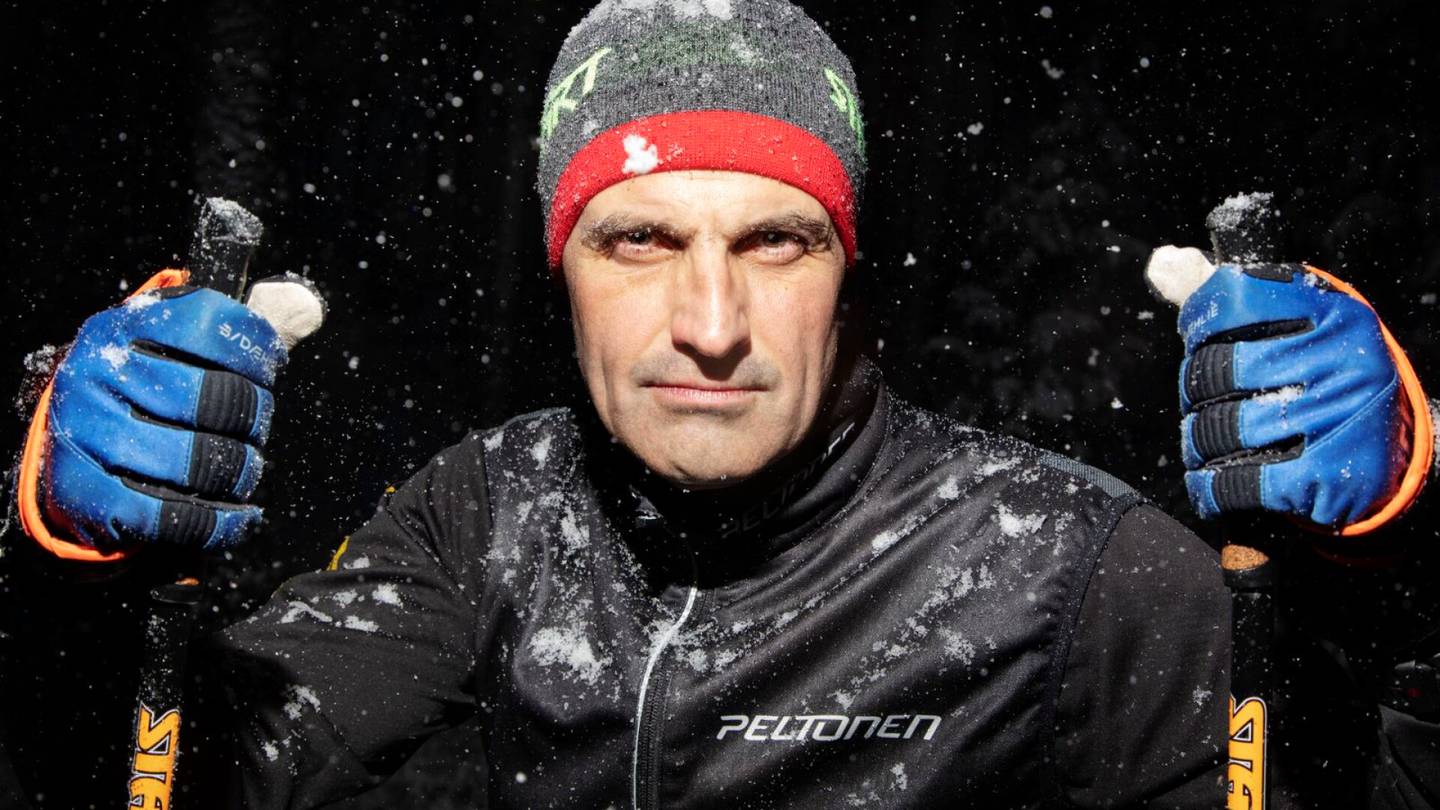 Hiihto | Teemu Virtanen yrittää Olympia­stadionilla maailman­ennätystä: aikoo hiihtää 480 kilometriä