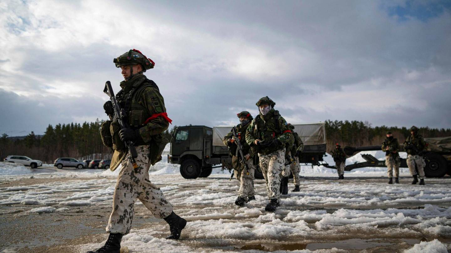 Naton suurharjoitus | Tuhansia sotilaita, hävittäjiä, sukellusveneitä – valtava sotaharjoitus alkaa Lapissa
