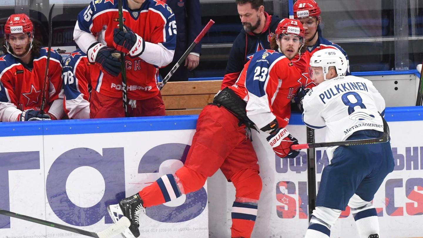 Jääkiekko | Media: Näin paljon Suomen ainoa KHL-pelaaja Teemu Pulkkinen tienaa Venäjällä