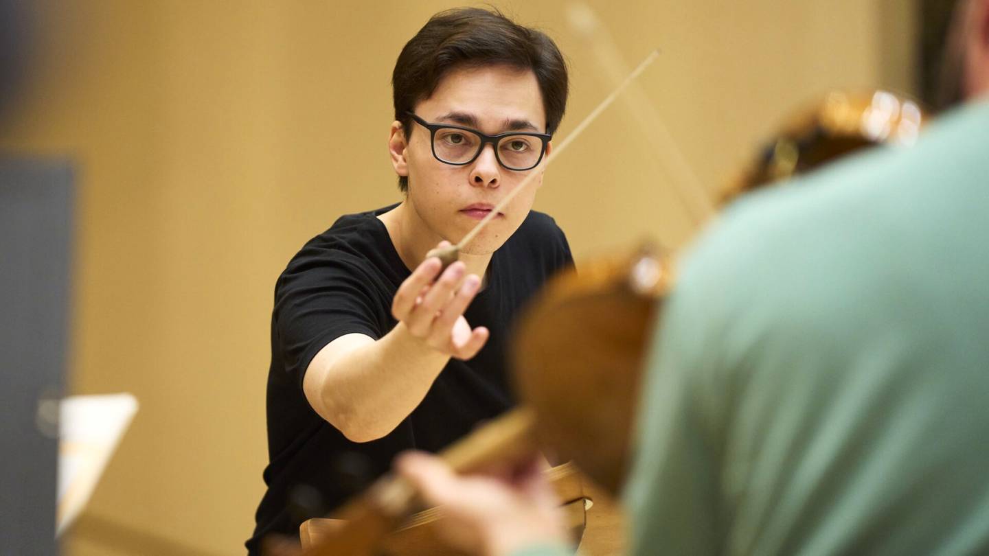 Musiikki | 23-vuotias Tarmo Peltokoski jätti koulut kesken ja johtaa maailman huippu­orkestereita: ”Tähän minut on tehty”