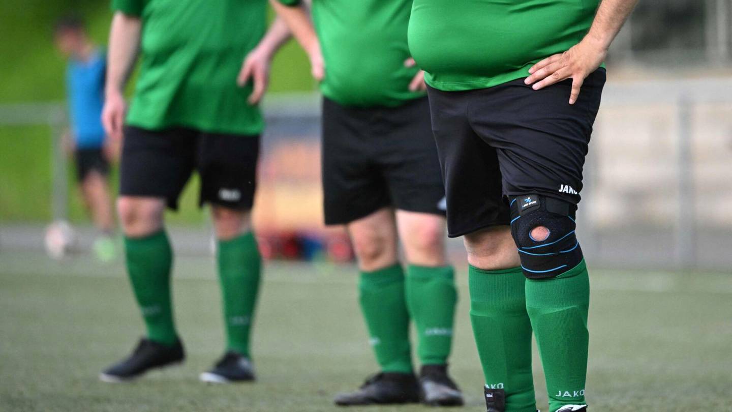Jalkapallo | Saksassa perustettiin ylipainoisten jalkapallo­liiga – “Kaikkien pitäisi pelata”