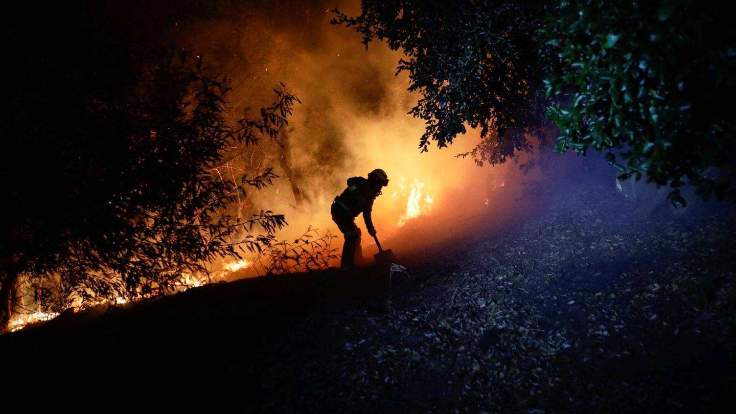Video | Chilessä raivoaa lähes 200 metsä­paloa, ainakin neljä ihmistä kuollut