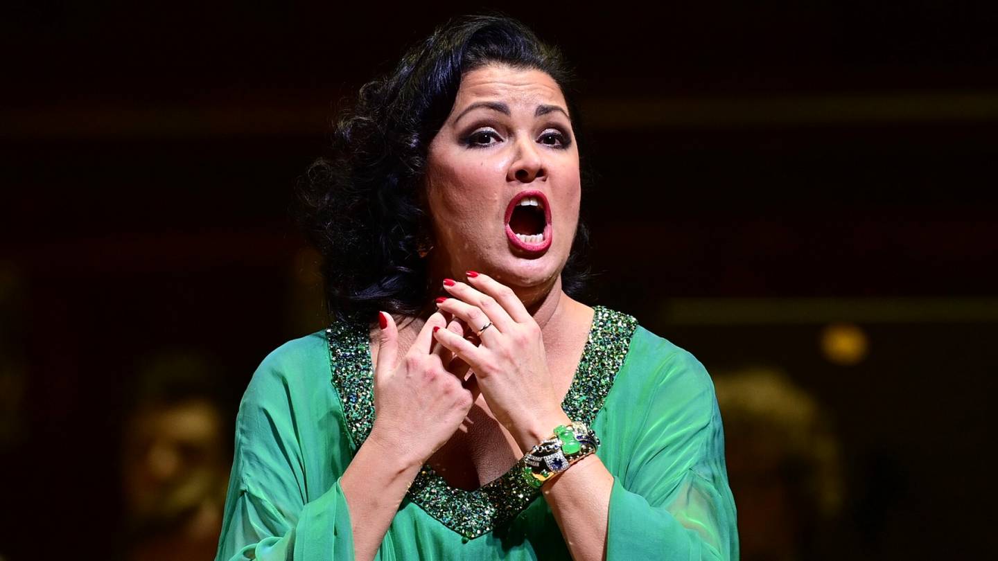 Ooppera | New Yorkin Metropolitan Opera joutuu maksamaan yli 200 000 dollaria venäläis­sopraanolle, jonka esitys peruttiin