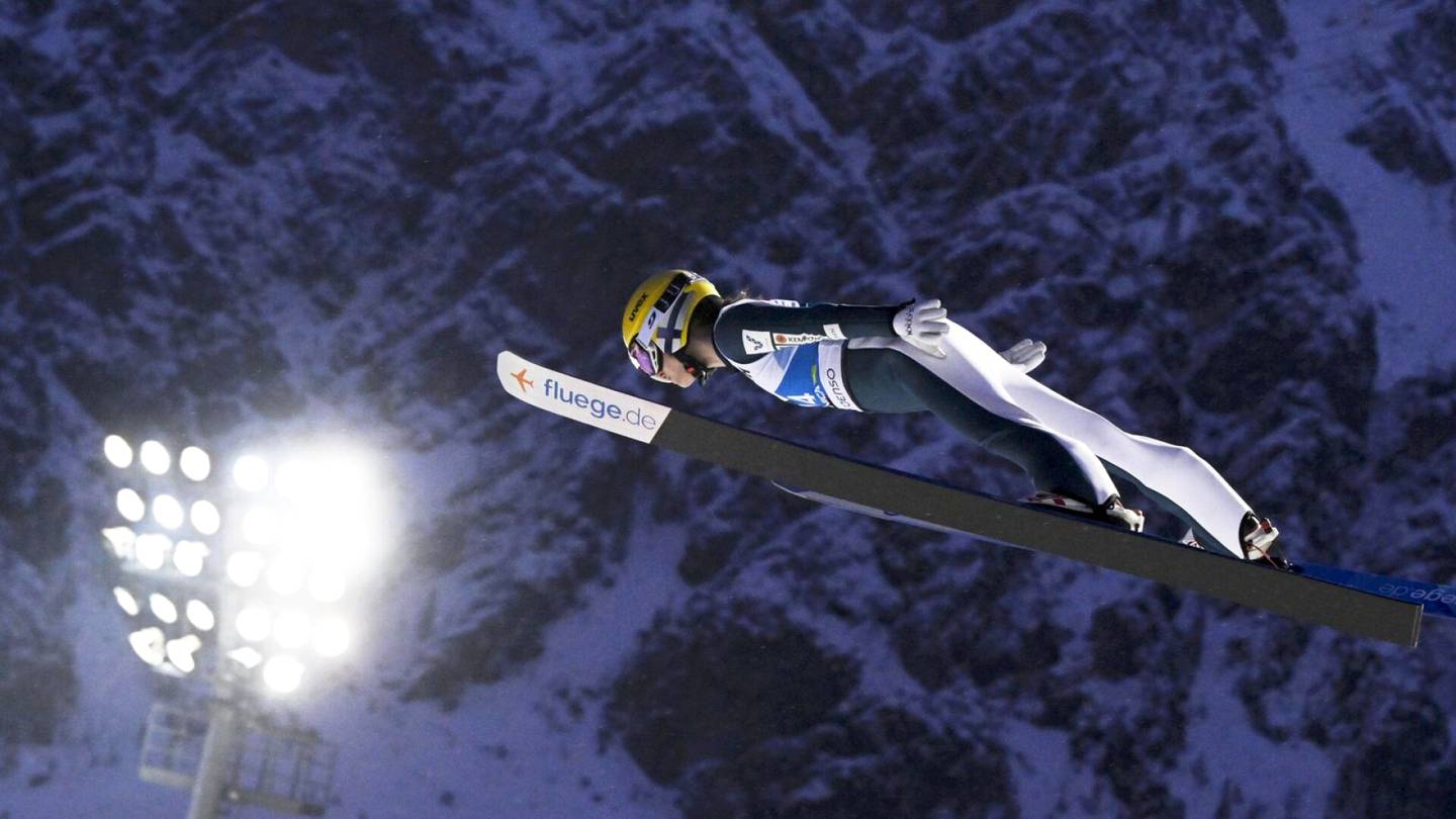 MM-hiihdot | Jenny Rautionaho hallitsi hermonsa ja hipoi jo historian parasta suomalaissijoitusta