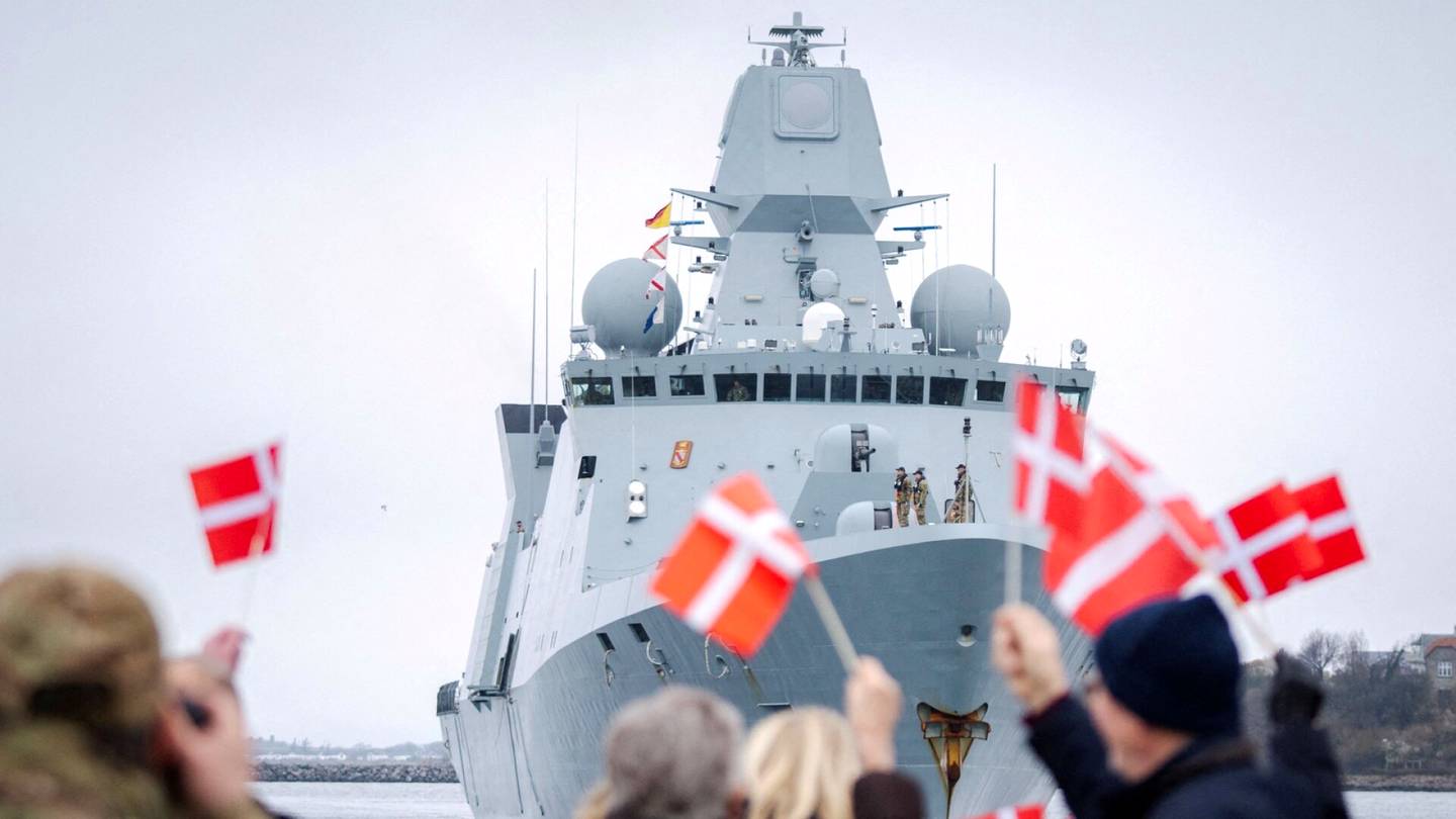 Tanska | Karmea viikko laivastolle: Ohjuksissa vikaa Punaisella­merellä ja Tanskan salmissa, ase­voimien komentajalle potkut