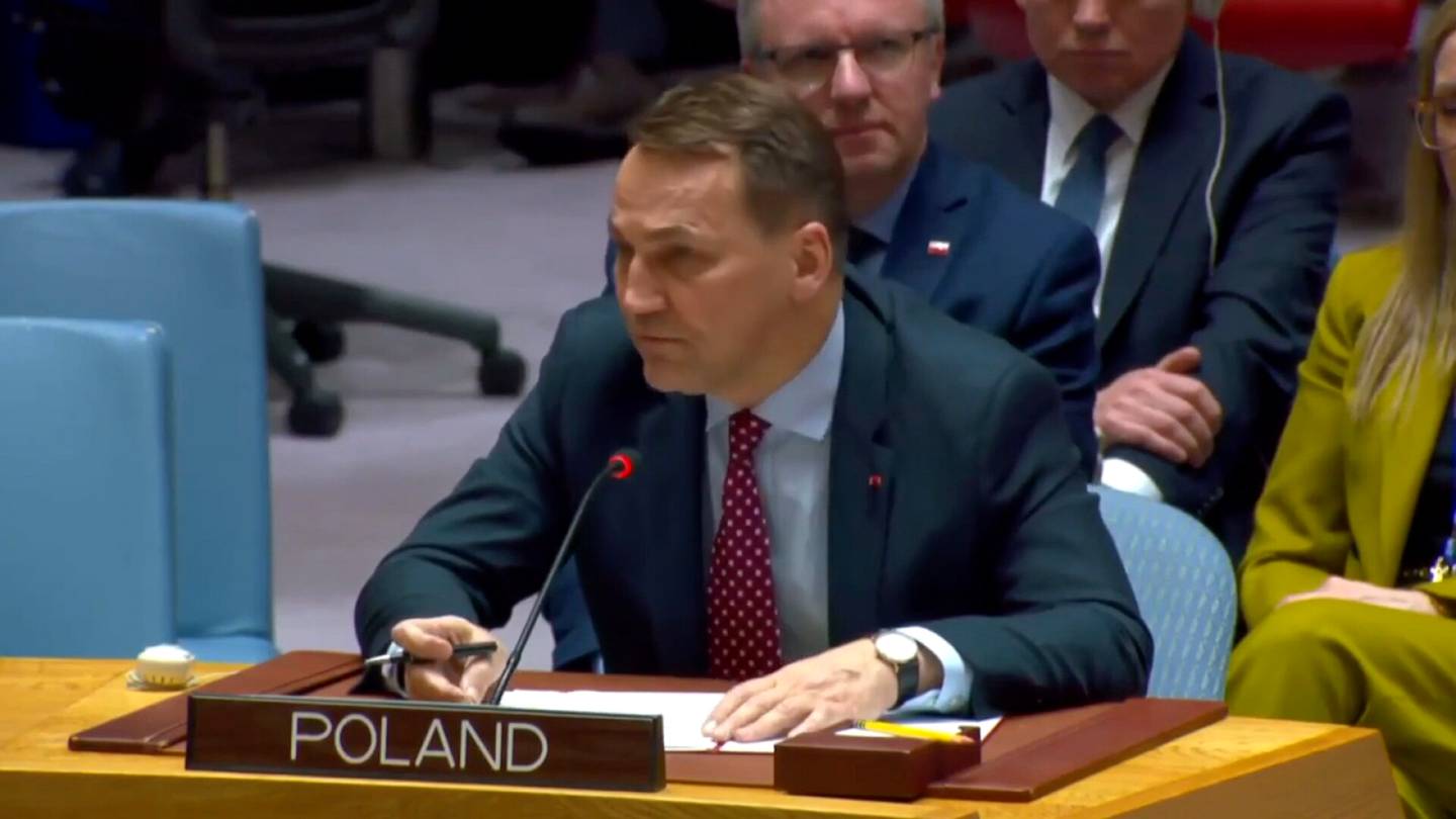 Video | Puolan ulkoministeri lyttäsi yksi kerrallaan Venäjän suur­lähettilään väitteet YK:ssa