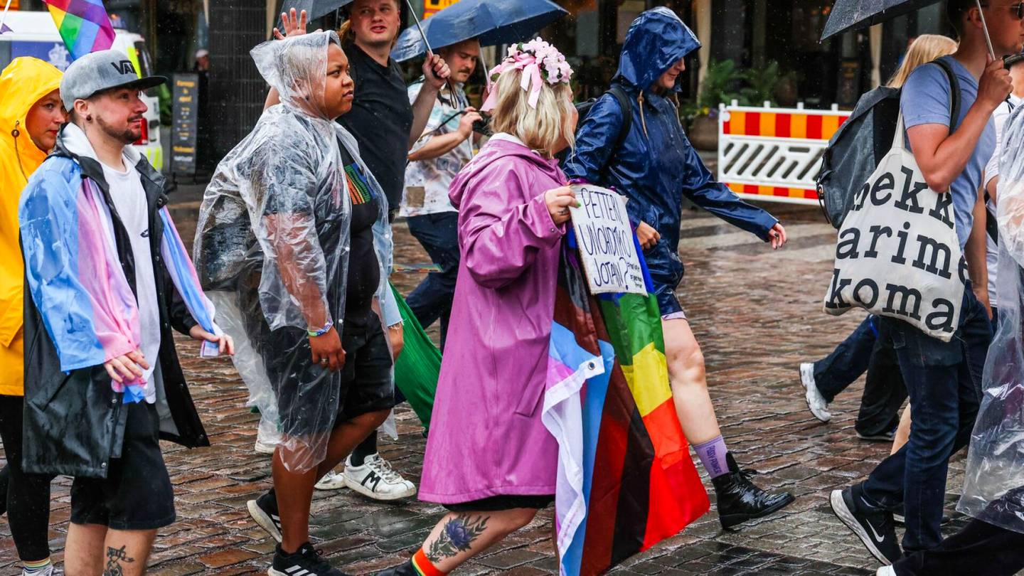 Syrjintä | Helsingin kaupunki esti Pridea kommentoineen Twitter-käyttäjän