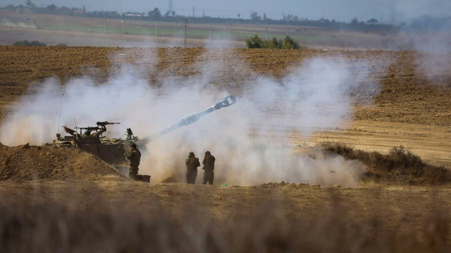 Gaza | Israel antoi evakuoinneille uuden aika­rajan – Näin mahdollinen maa­hyökkäys voisi edetä