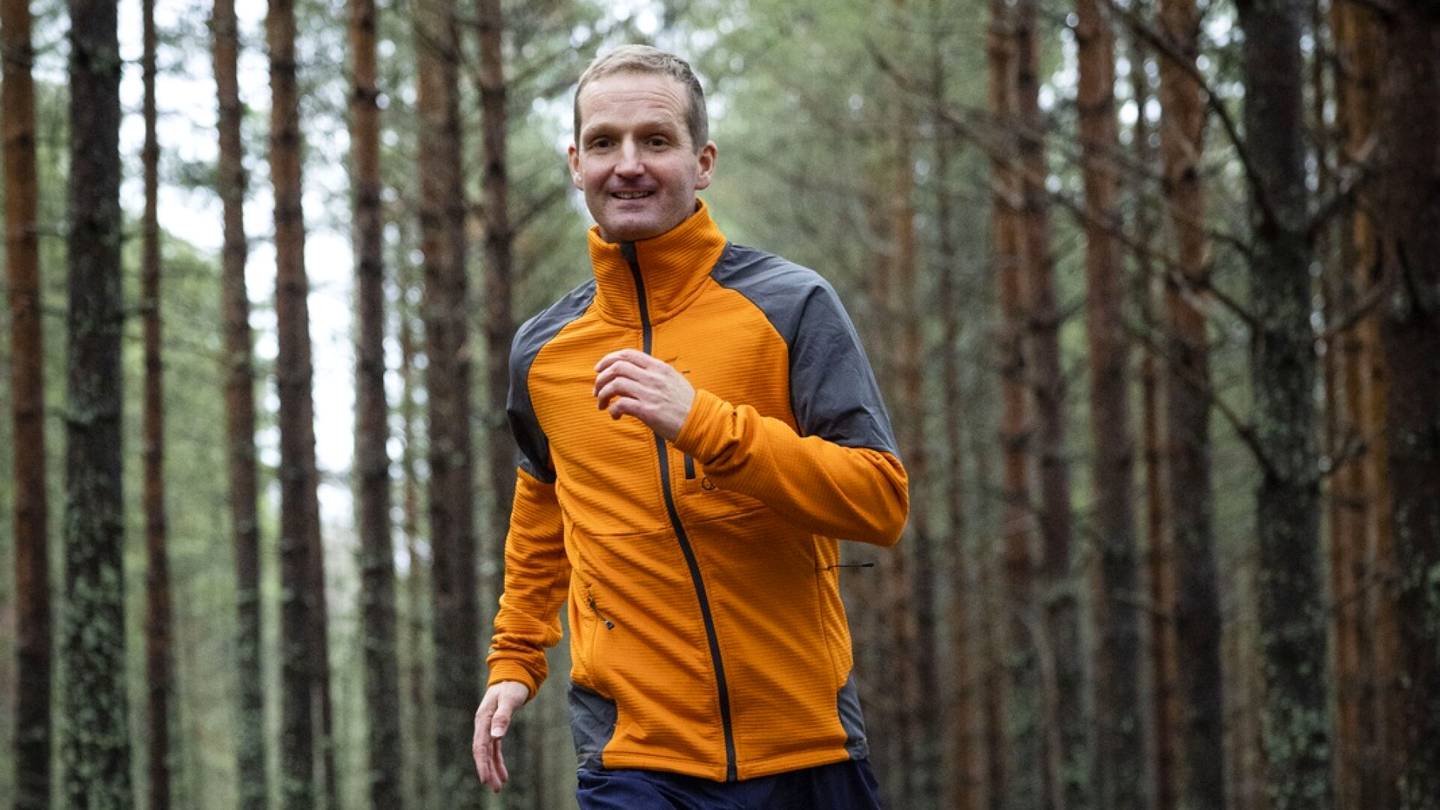 Ultrajuoksut | Vihtiläinen postinkantaja Pekka Aalto on kuntoihme, joka pystyy juoksemaan kolme maratonia päivässä 45 päivän ajan