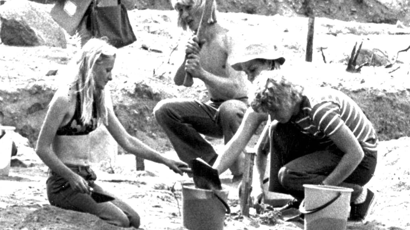 HS 50 vuotta sitten 9.7.1974 | Myyrmäen Jönsas Suomen rikkain muinaislöytöalue